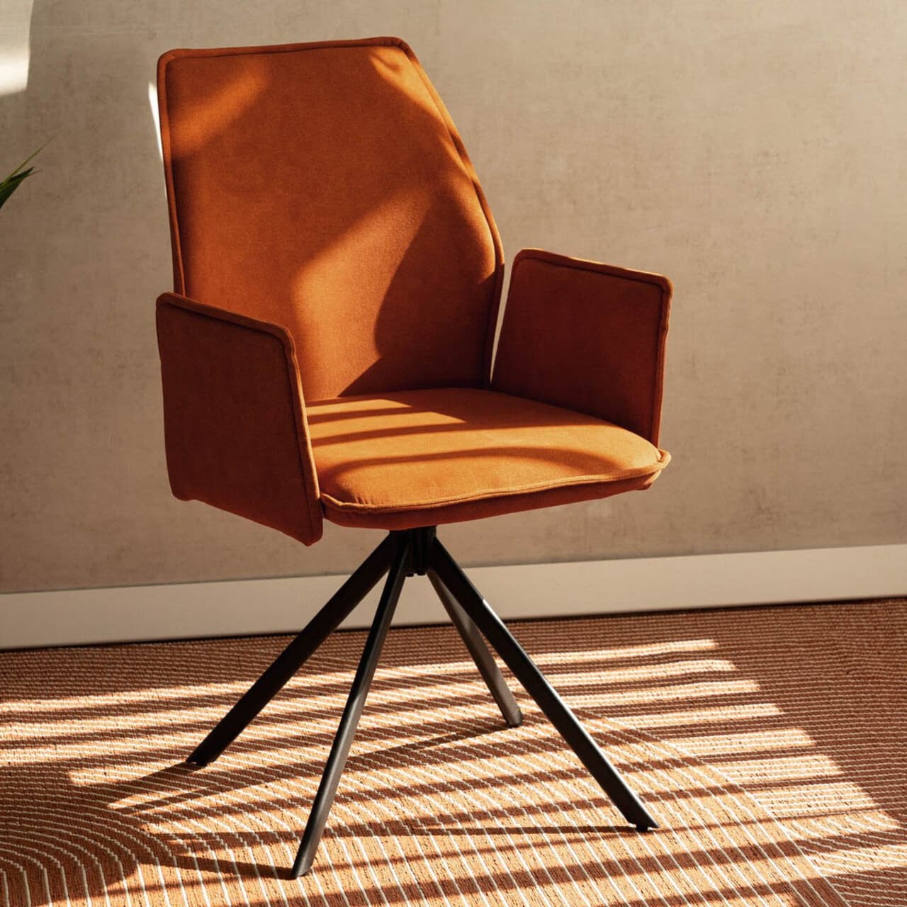 Scaun rotativ Lugro, Homla, 60x56x82 cm, metal/poliester, caramiziu