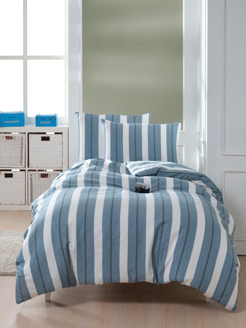 Lenjerie de pat pentru o persoana 2 piese, L'essentiel Maison, Helsinki, Bumbac;Poliester, Albastru petrol / Alb