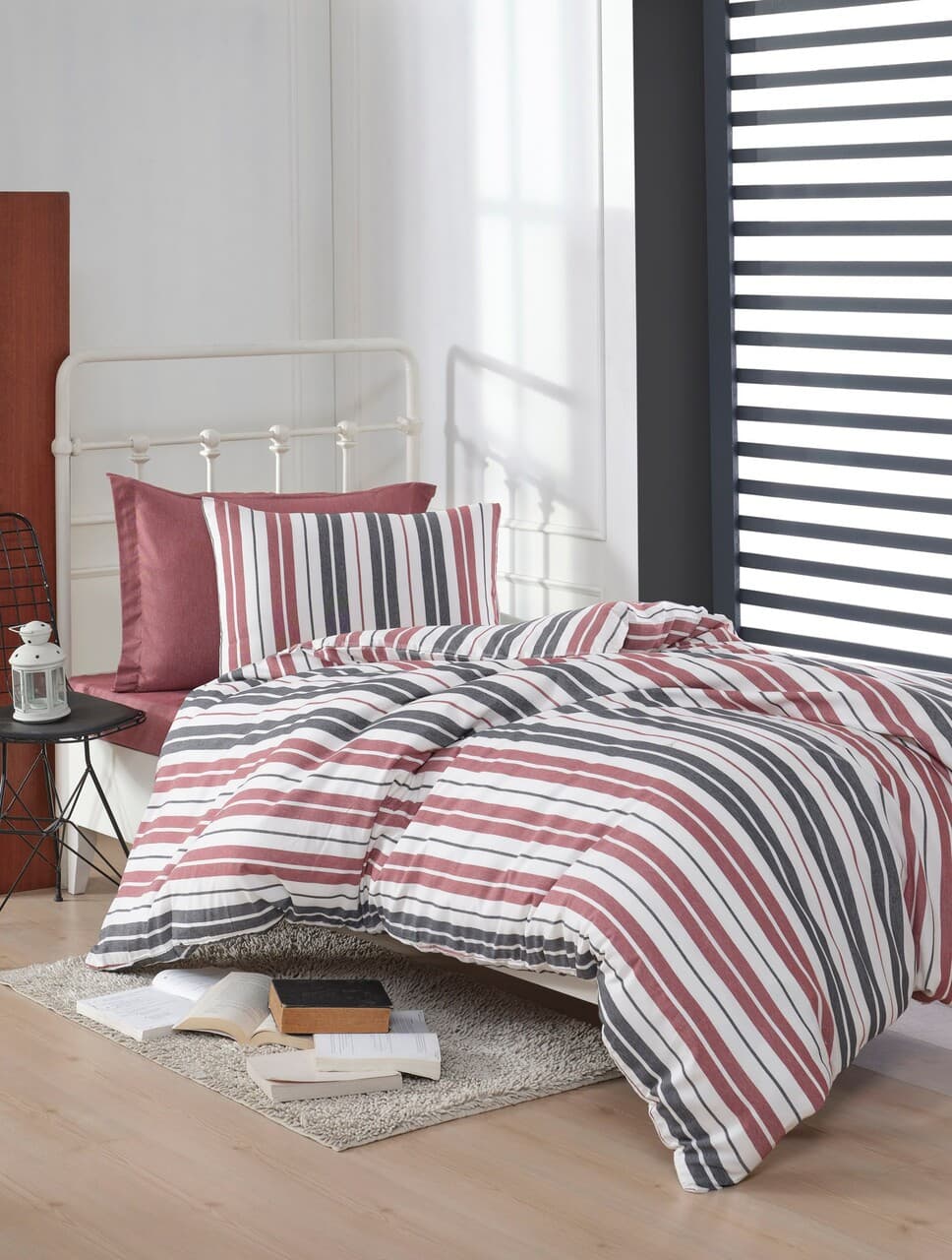 Lenjerie de pat pentru o persoana 2 piese, L'essentiel Maison, Monaco, Bumbac;Poliester, Rosu claret