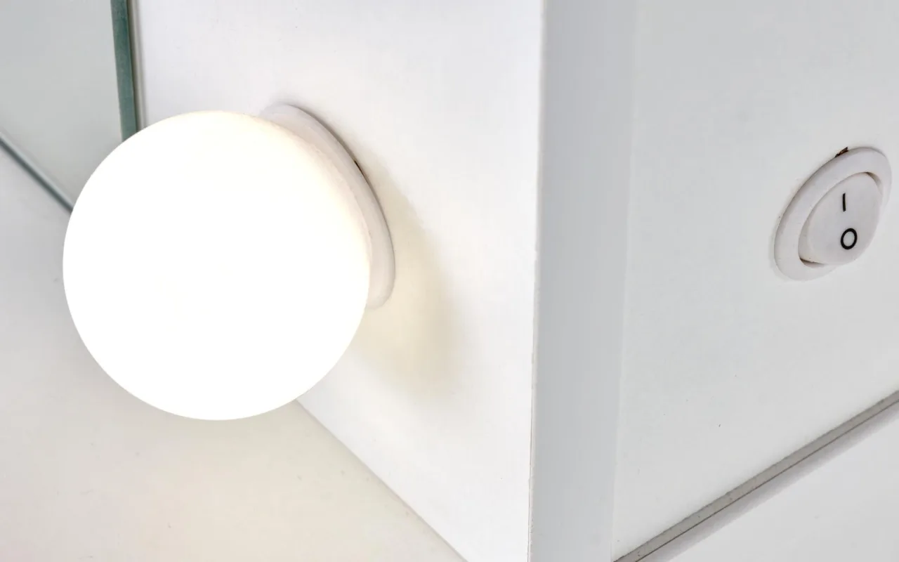 masuta-de-toaleta-cu-oglinda-si-led-hollywood-xl-–-alb170596 Masuta de toaleta cu oglinda si LED Hollywood XL – Alb - imagine 18