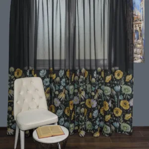 Perdea tip in negru, flori multicolore