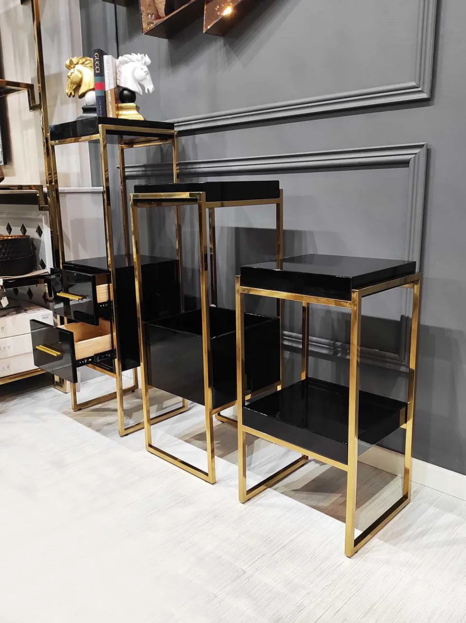 consola-rodez-iii-negru-gold-–-h103-cm23545 Consola Rodez III negru/gold – H103 cm - imagine 6