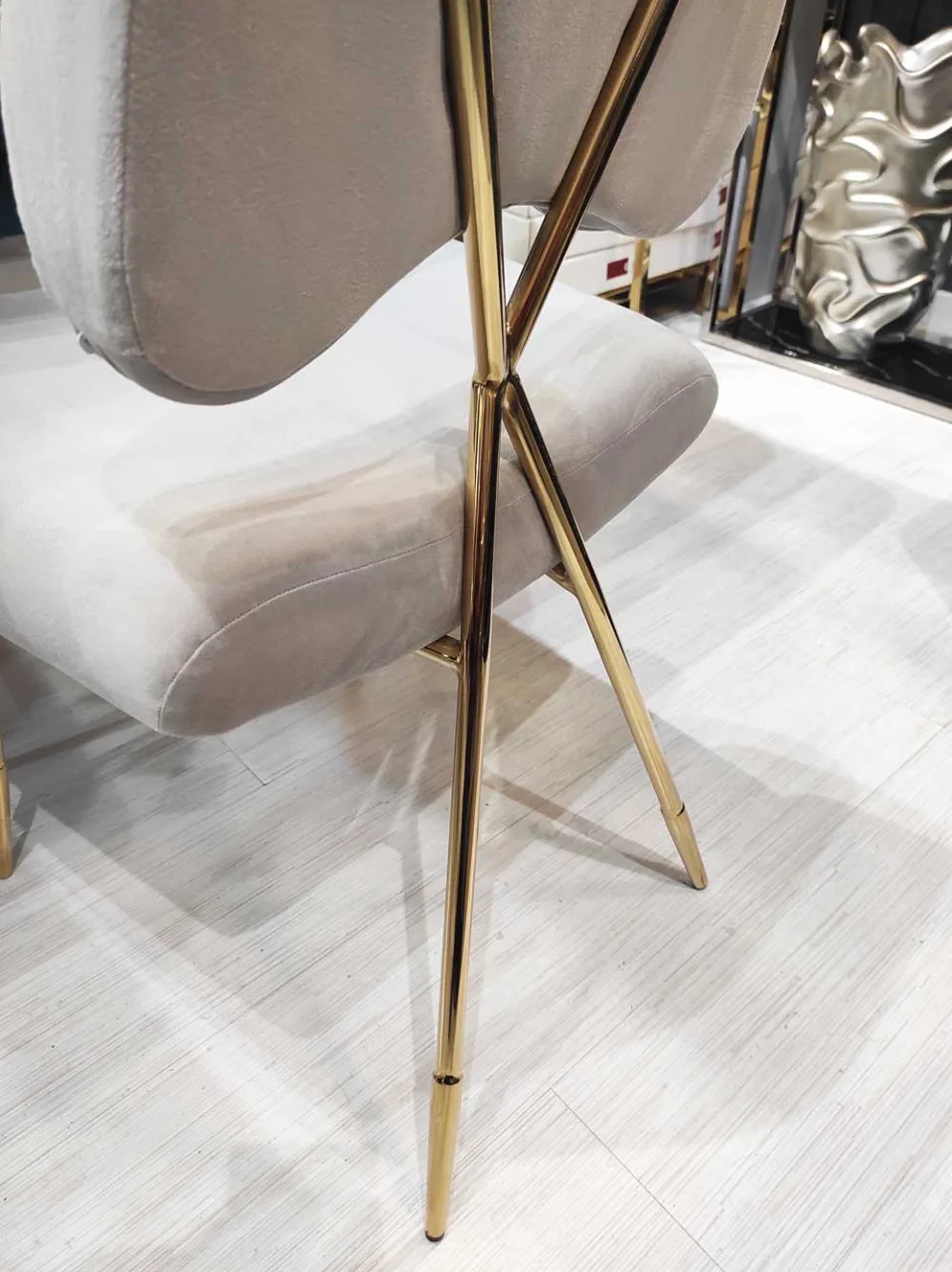 scaun-tapitat-salvadore-gri-gold-–-h93-cm23361 Scaun tapitat Salvadore gri/gold – H93 cm - imagine 2